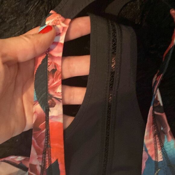 EUC Lululemon Secret Garden Hot Pink Floral Floral Tank - Picture 4 of 7